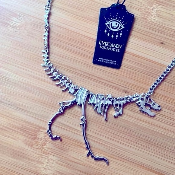 Brand New Eye Candy Los Angeles Silver Tone Dinosaur T-Rex Statement Necklace - Picture 8 of 11